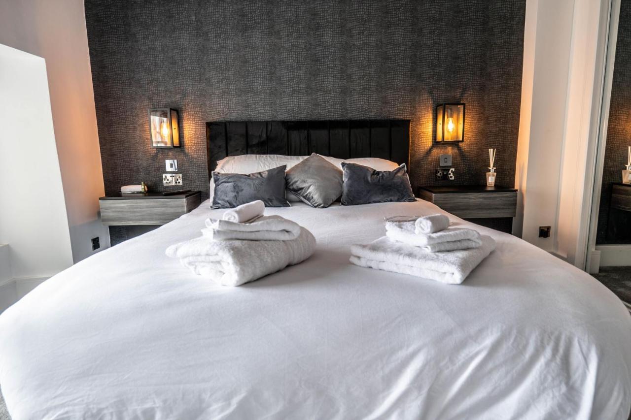 Luxury Royal Mile Boutique 2Bedroom Apartment Edinburgh Exterior photo